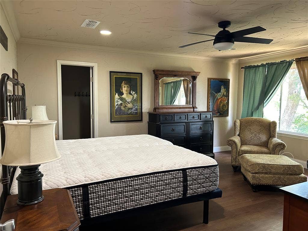 2546 Rockcliff Court, Granbury, TX 76048 2546 Rockcliff Court, Granbury, TX 76048