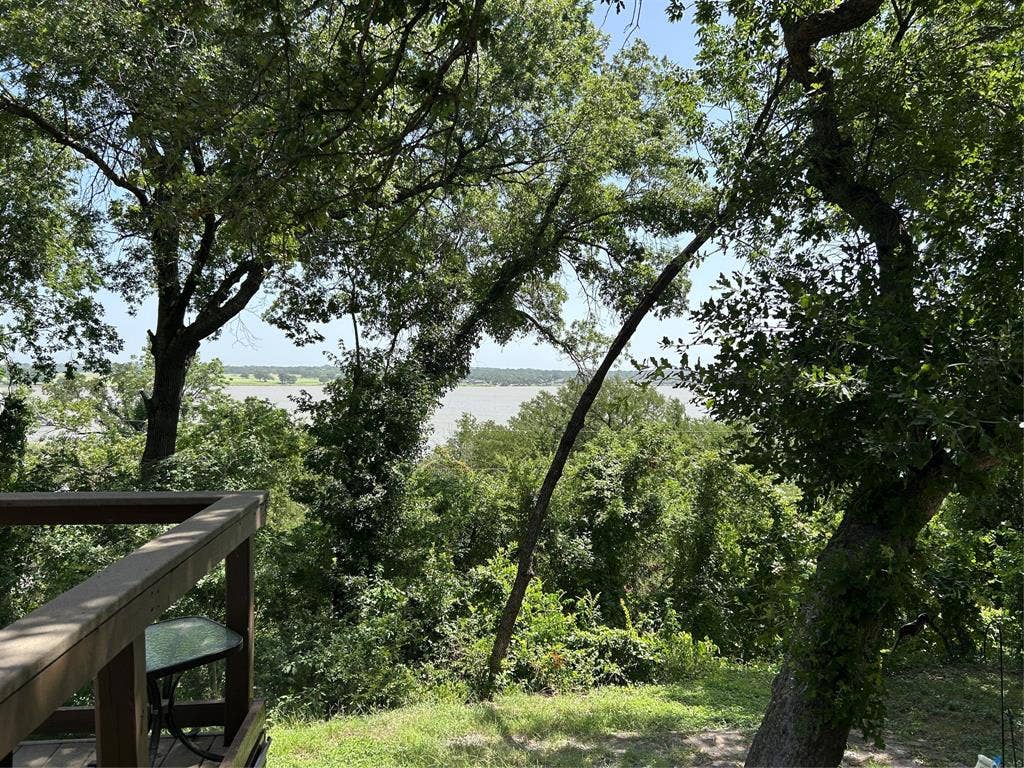 2546 Rockcliff Court, Granbury, TX 76048 2546 Rockcliff Court, Granbury, TX 76048