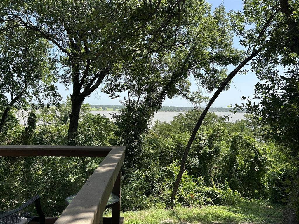 2546 Rockcliff Court, Granbury, TX 76048 2546 Rockcliff Court, Granbury, TX 76048