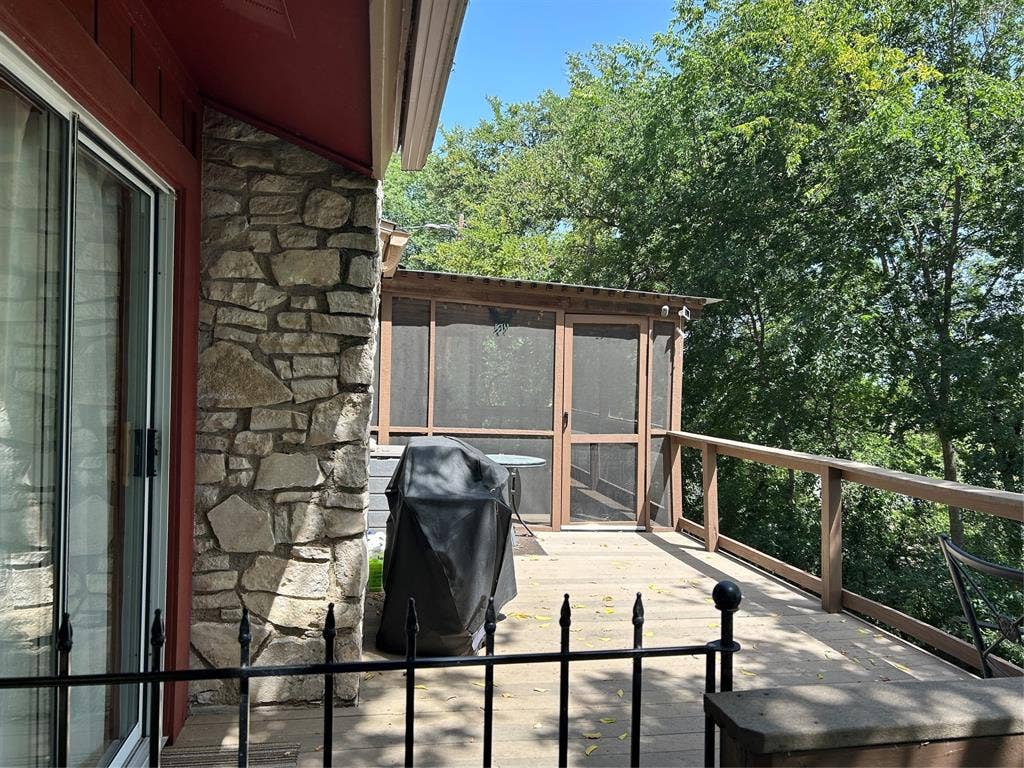 2546 Rockcliff Court, Granbury, TX 76048 2546 Rockcliff Court, Granbury, TX 76048