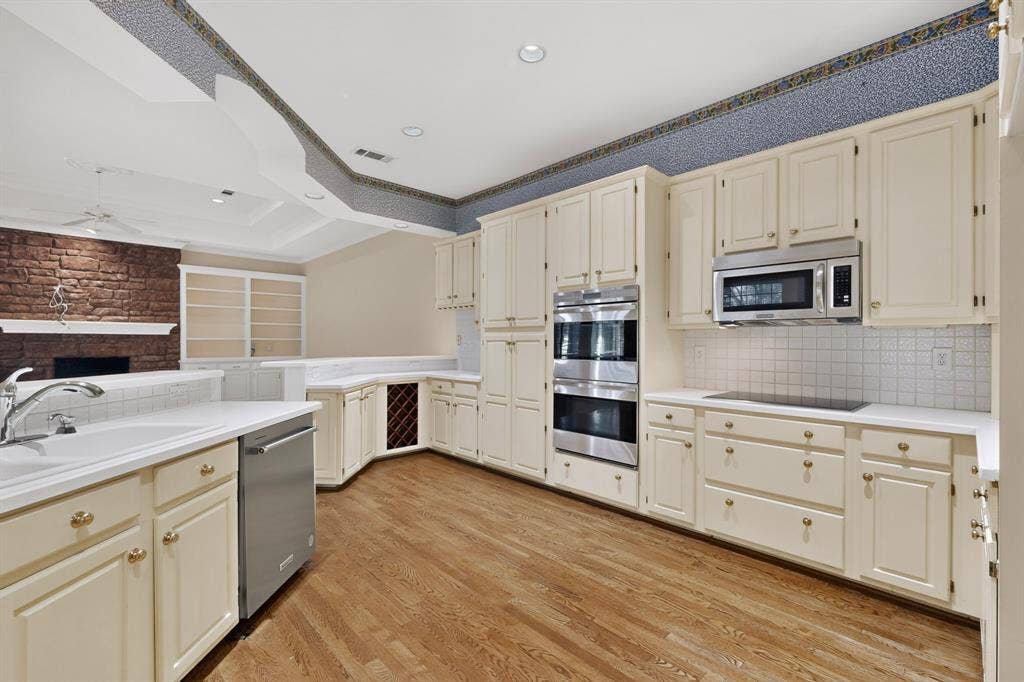 5434 Preston Fairways Circle, Dallas, TX 75252 5434 Preston Fairways Circle, Dallas, TX 75252