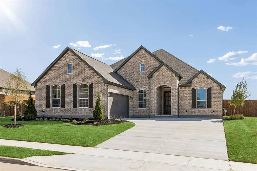 Property photo for 208 Bristol Lane, Azle, TX
