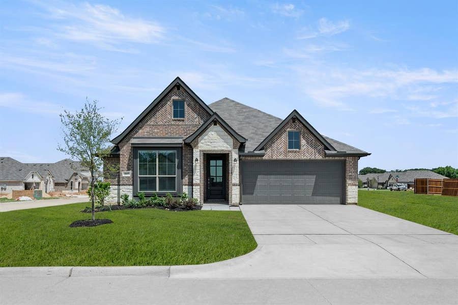 Property photo for 2037 Caicos Road, Granbury, TX