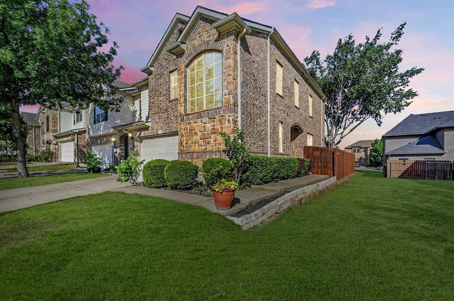 Property photo for 4139 Florence Drive, Irving, TX