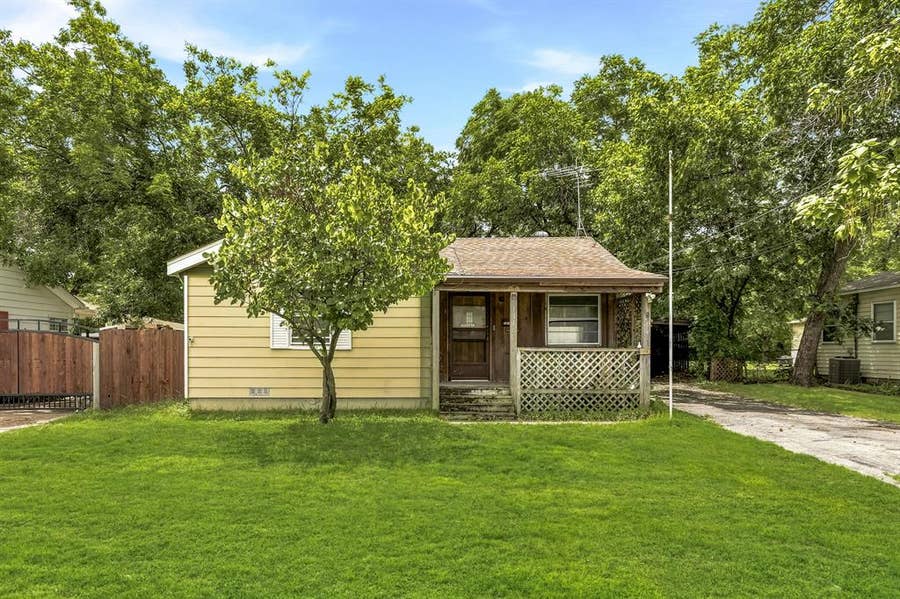 Property photo for 1416 Keeler Drive, Irving, TX