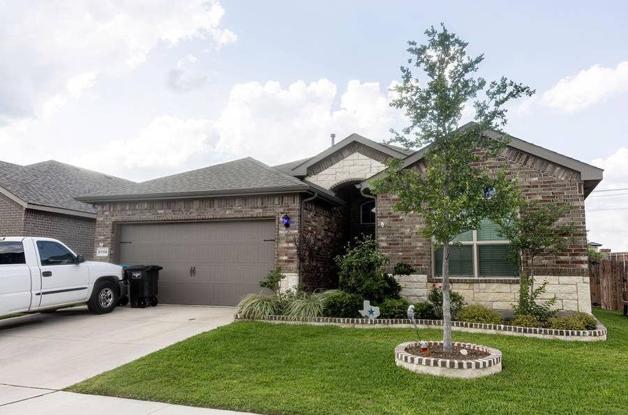 Property photo for 9700 Hickory Knob Drive, Fort Worth, TX