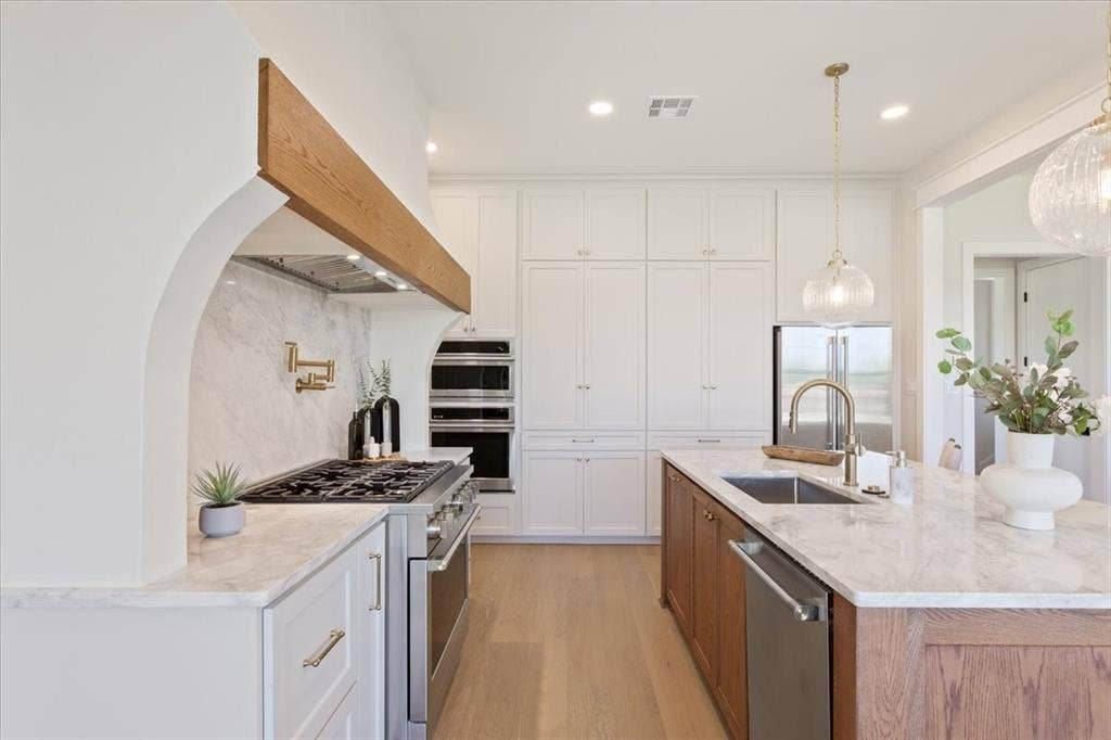 931 Fawn Drive, McGregor, TX 76657 931 Fawn Drive, McGregor, TX 76657
