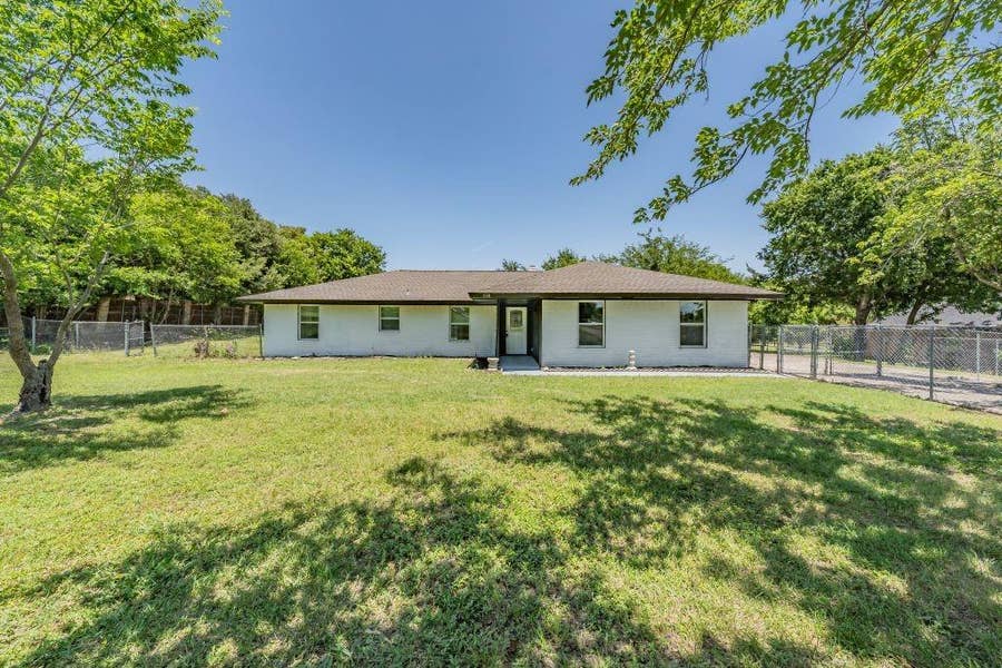 Property photo for 114 Wagon Wheel Lane, Wylie, TX