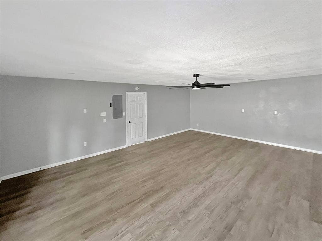 1306 Elby Street, Irving, TX 75061 1306 Elby Street, Irving, TX 75061