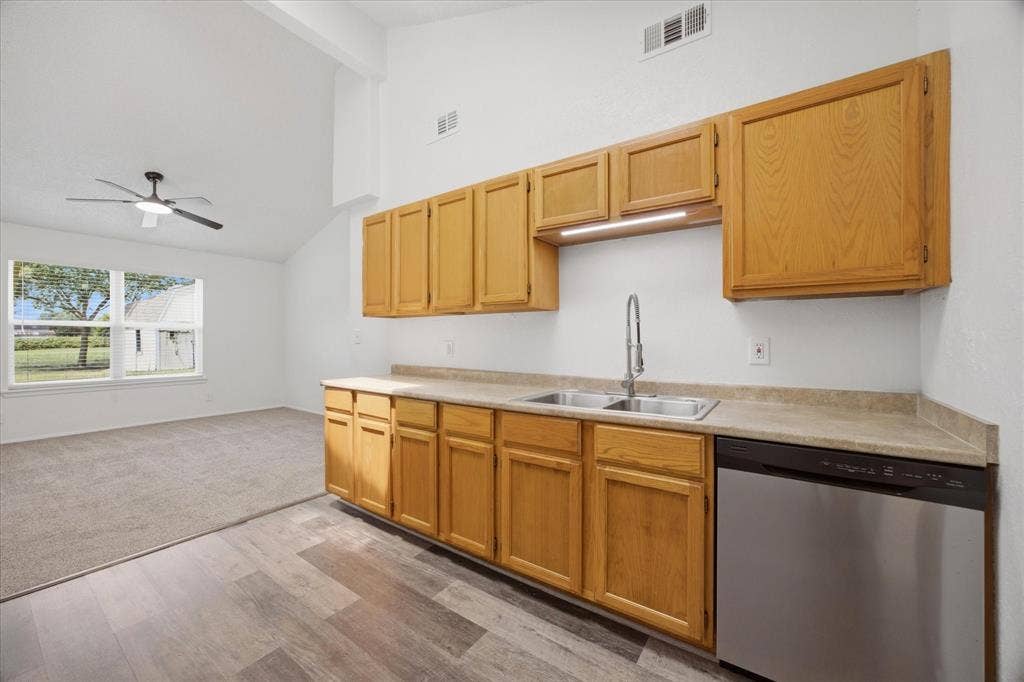 1058 Blackland Drive, Royse City, TX 75189 1058 Blackland Drive, Royse City, TX 75189