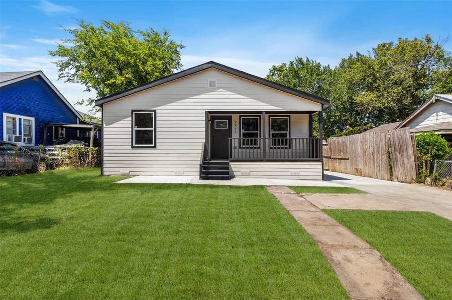 Property photo for 2827 Wilton Avenue, Dallas, TX