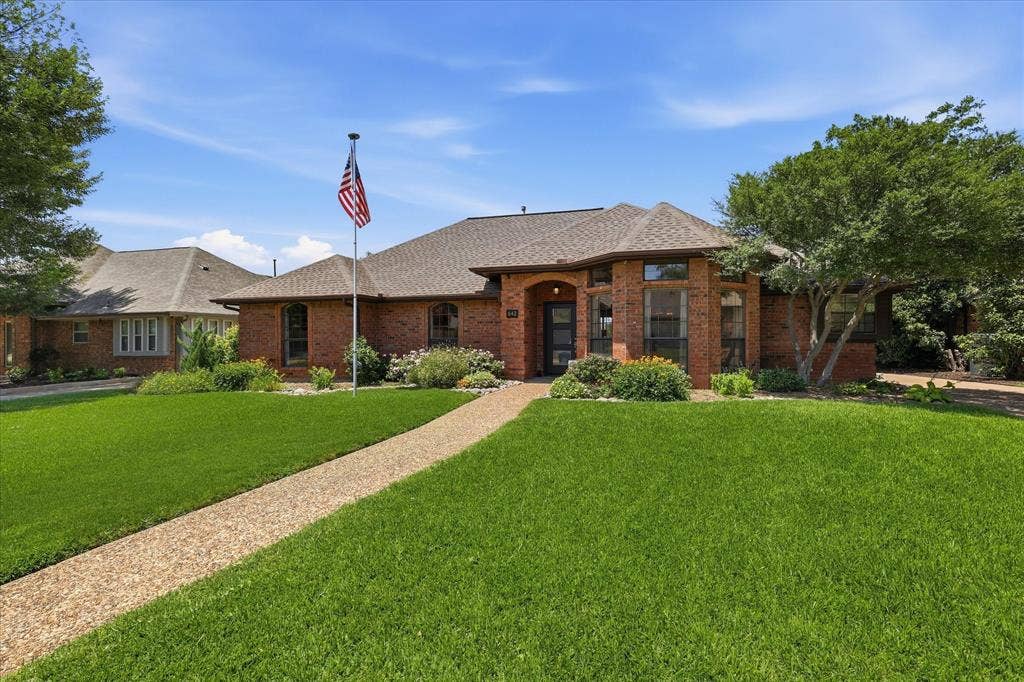 642 Eagle Drive, Coppell, TX 75019 Floorplan. Buyer and buyer's agent should verify all room measurements.