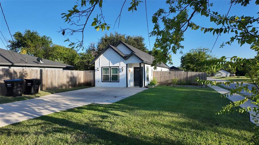Property photo for 4709 Lee Street, Greenville, TX