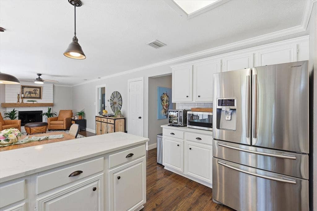 513 Fox Creek Court, Denton, TX 76209 513 Fox Creek Court, Denton, TX 76209