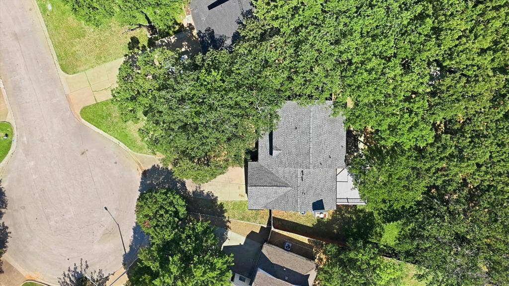 513 Fox Creek Court, Denton, TX 76209 Check out all that privacy