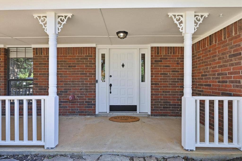 513 Fox Creek Court, Denton, TX 76209 Ready for rocking chairs and iced tea.