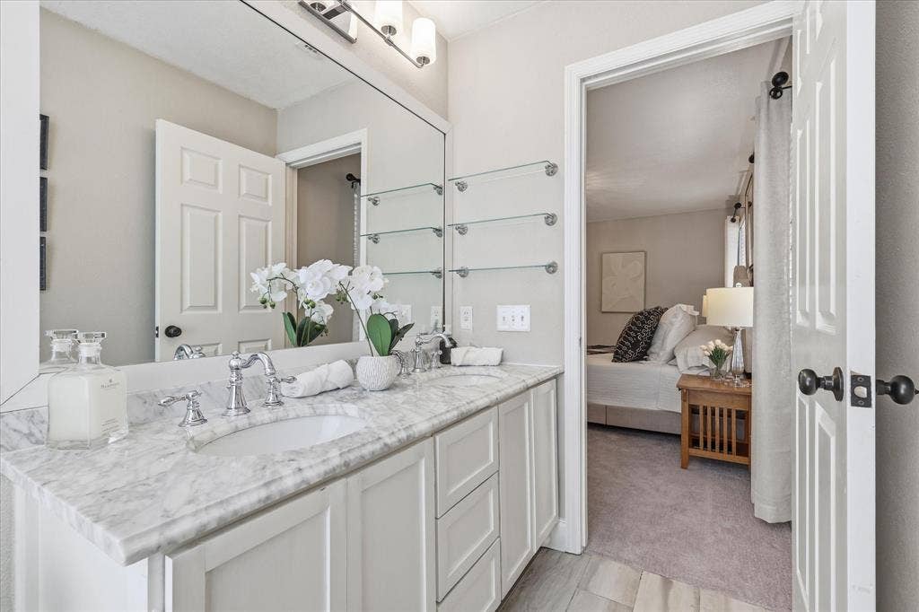 513 Fox Creek Court, Denton, TX 76209 513 Fox Creek Court, Denton, TX 76209