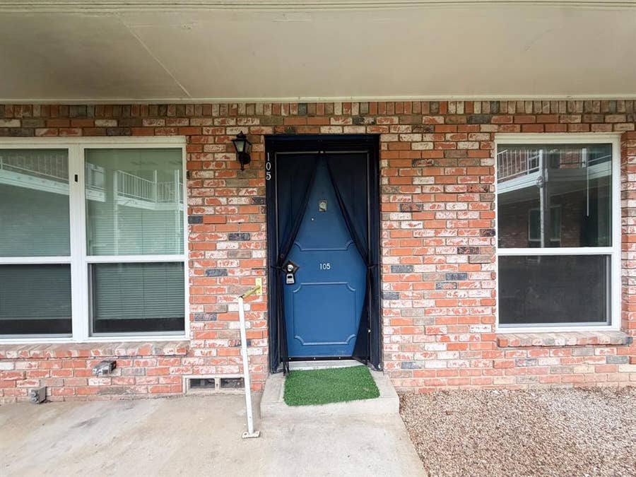 Property photo for 518 N Rogers Street, #105, Waxahachie, TX