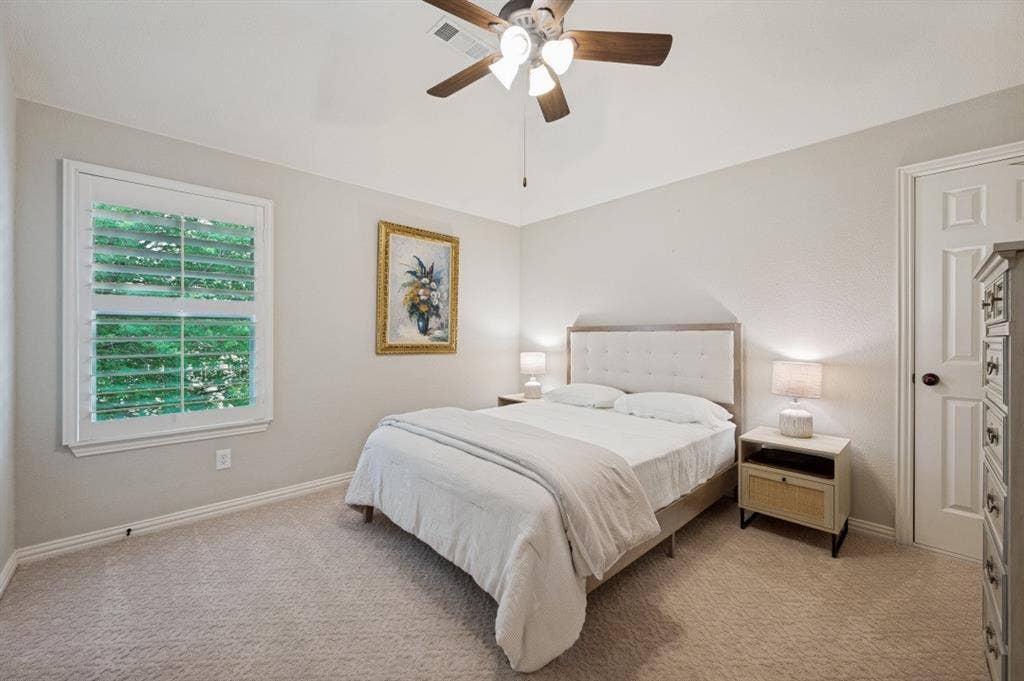 Upstairs bedroom 1