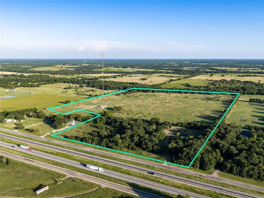 Property photo for 5715 INTERSTATE 30, Campbell, TX