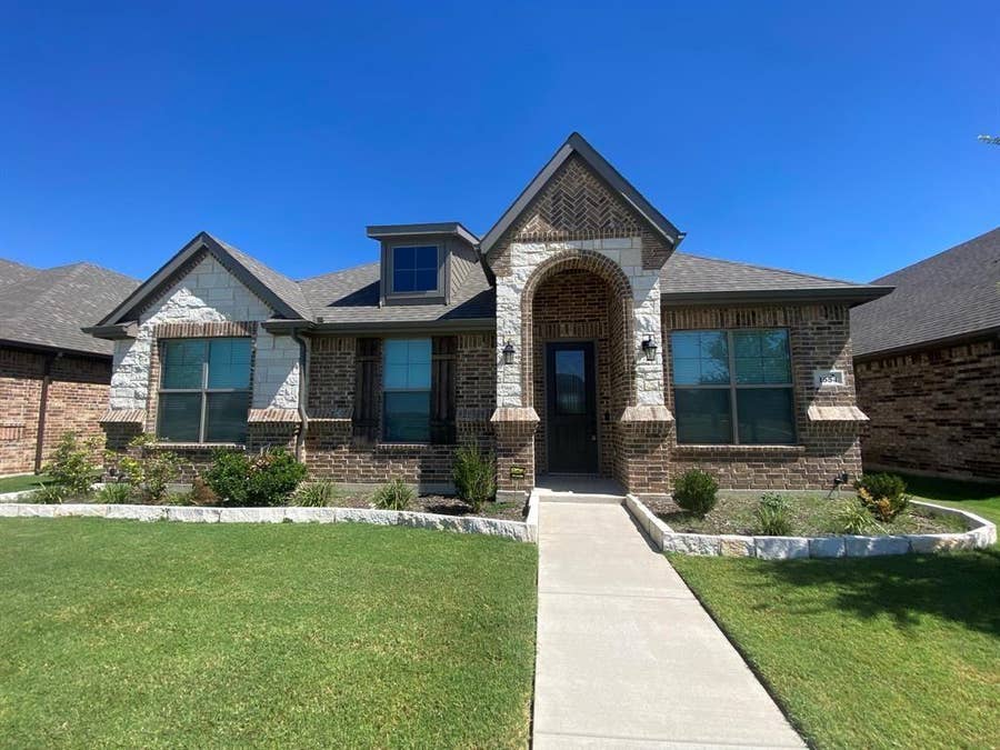 Property photo for 1554 Tyler Street, Waxahachie, TX