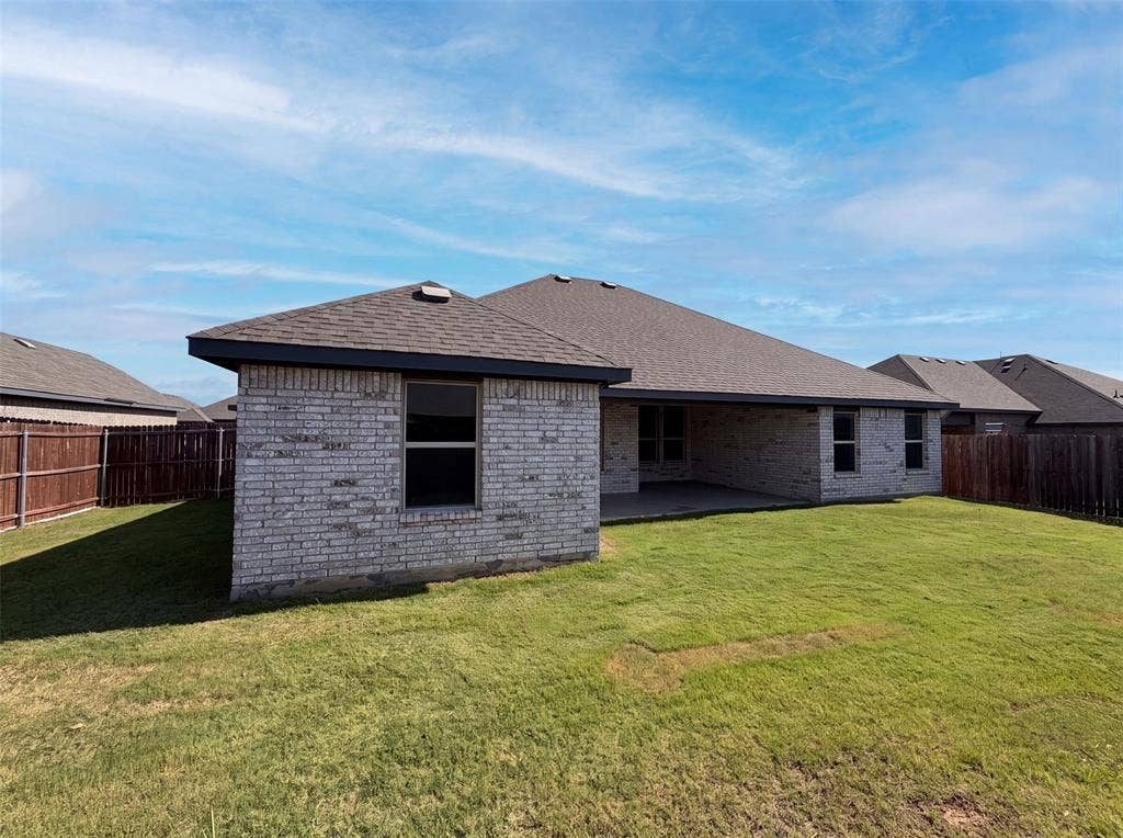 1530 Woodmere Drive, Krum, TX 76249 1530 Woodmere Drive, Krum, TX 76249
