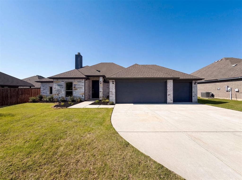 1530 Woodmere Drive, Krum, TX 76249 1530 Woodmere Drive, Krum, TX 76249