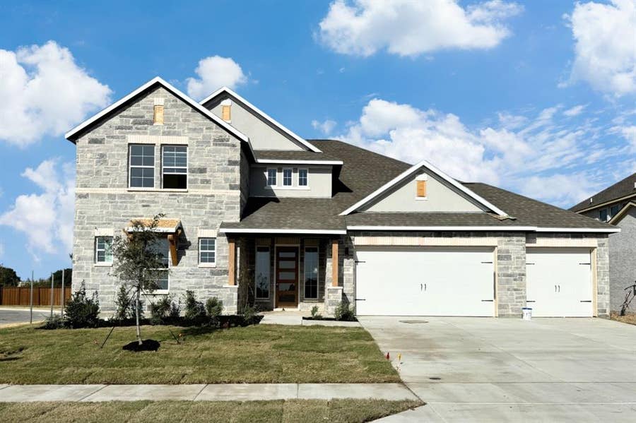 Property photo for 11101 Woodcroft Road, Fort Worth, TX