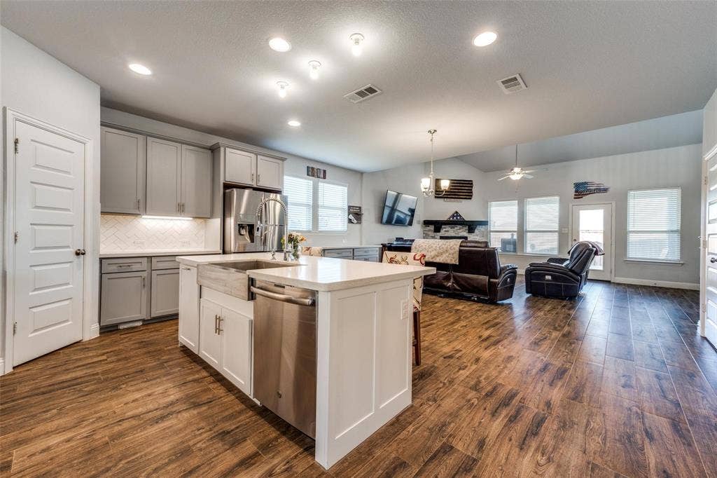 5490 Peregrine Lane, Prosper, TX 75078 5490 Peregrine Lane, Prosper, TX 75078