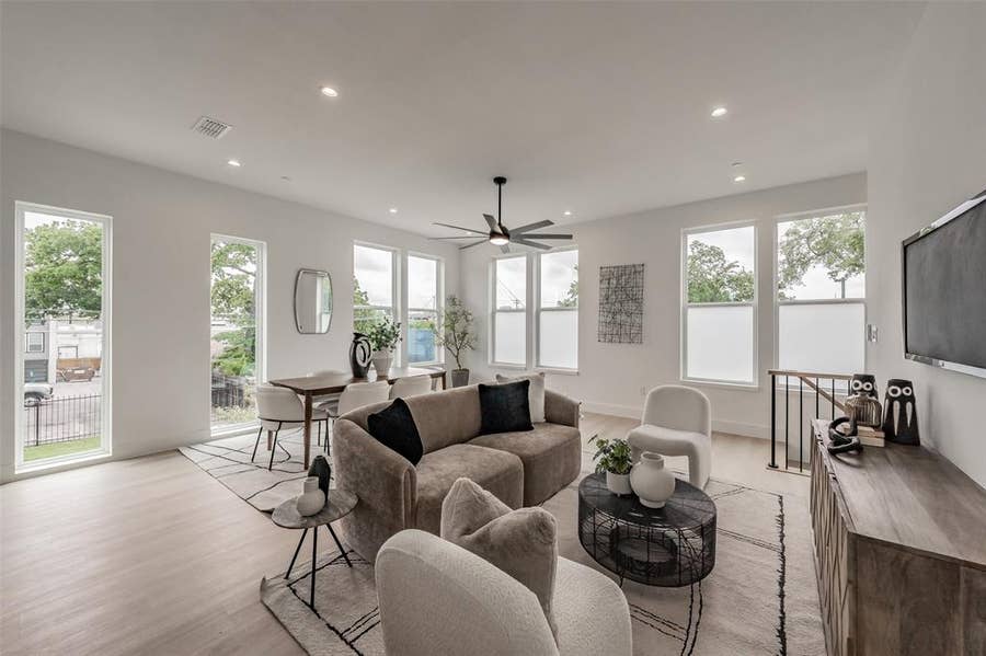 Property photo for 2523 Hondo Avenue, #105, Dallas, TX