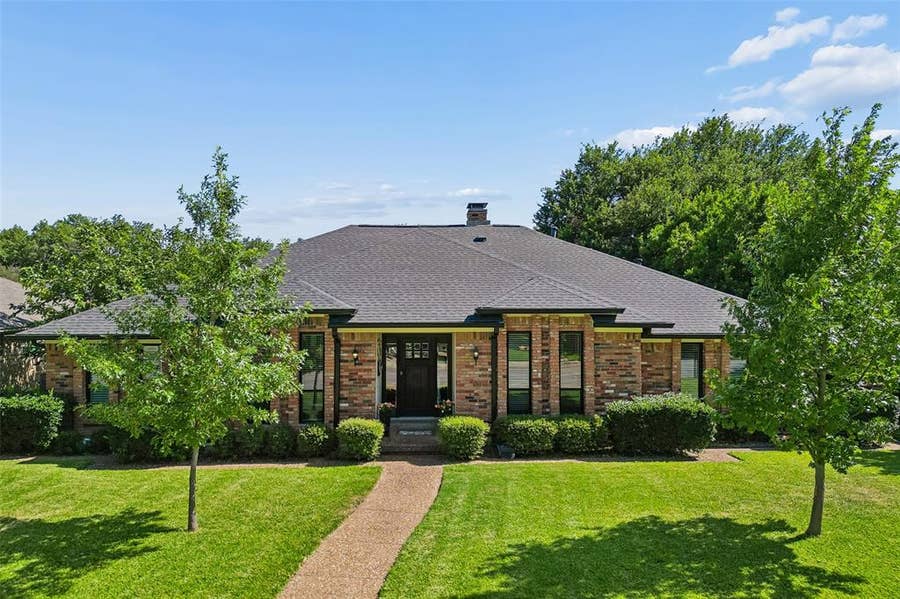 Property photo for 9212 Clover Valley Drive, Dallas, TX