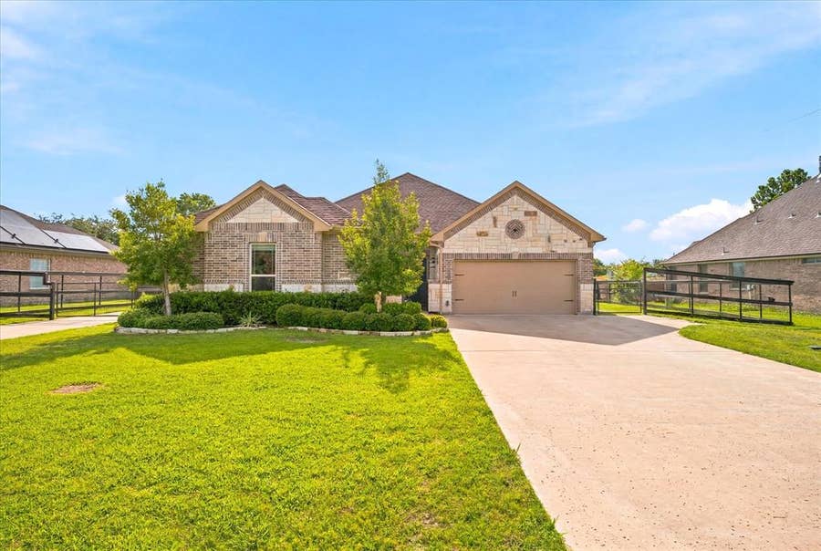 Property photo for 11215 Mason Drive, Lavon, TX