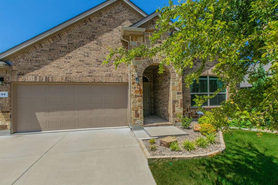 Property photo for 500 Smart Strike Trail, Granbury, TX
