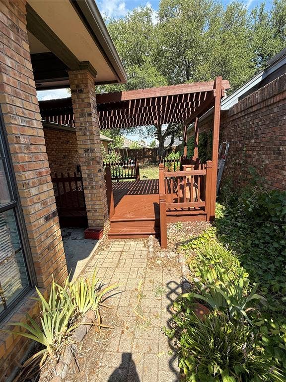 730 Monique Court, Cedar Hill, TX 75104 Side Yard