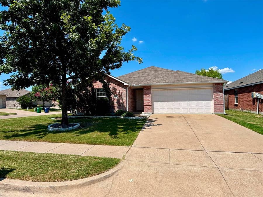 Property photo for 104 Abelia Drive, Fate, TX