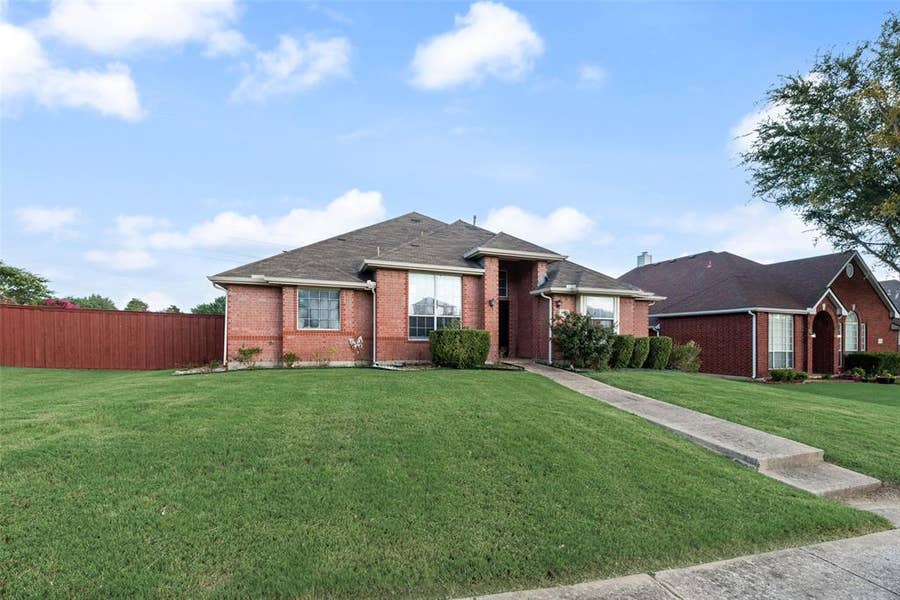 Property photo for 3444 Bluegrass Drive, Plano, TX