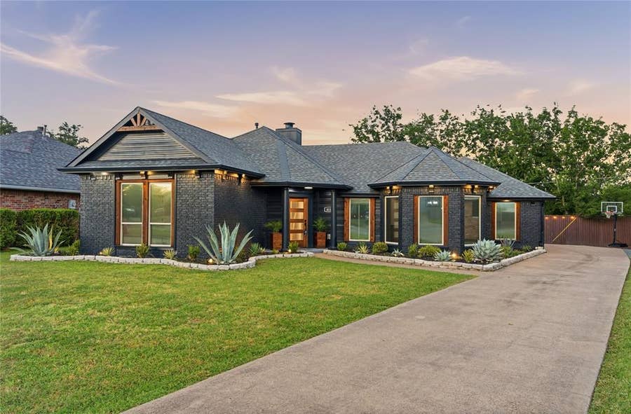 Property photo for 611 Azalea Drive, Forney, TX