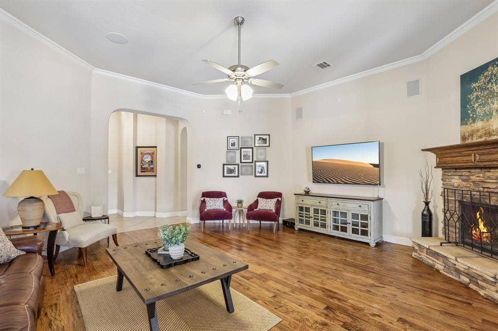 2810 Fossil Creek Drive, Midlothian, TX 76065 2810 Fossil Creek Drive, Midlothian, TX 76065