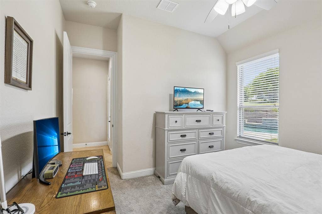 2810 Fossil Creek Drive, Midlothian, TX 76065 2810 Fossil Creek Drive, Midlothian, TX 76065