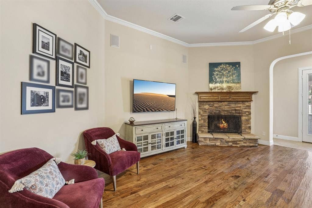 2810 Fossil Creek Drive, Midlothian, TX 76065 2810 Fossil Creek Drive, Midlothian, TX 76065