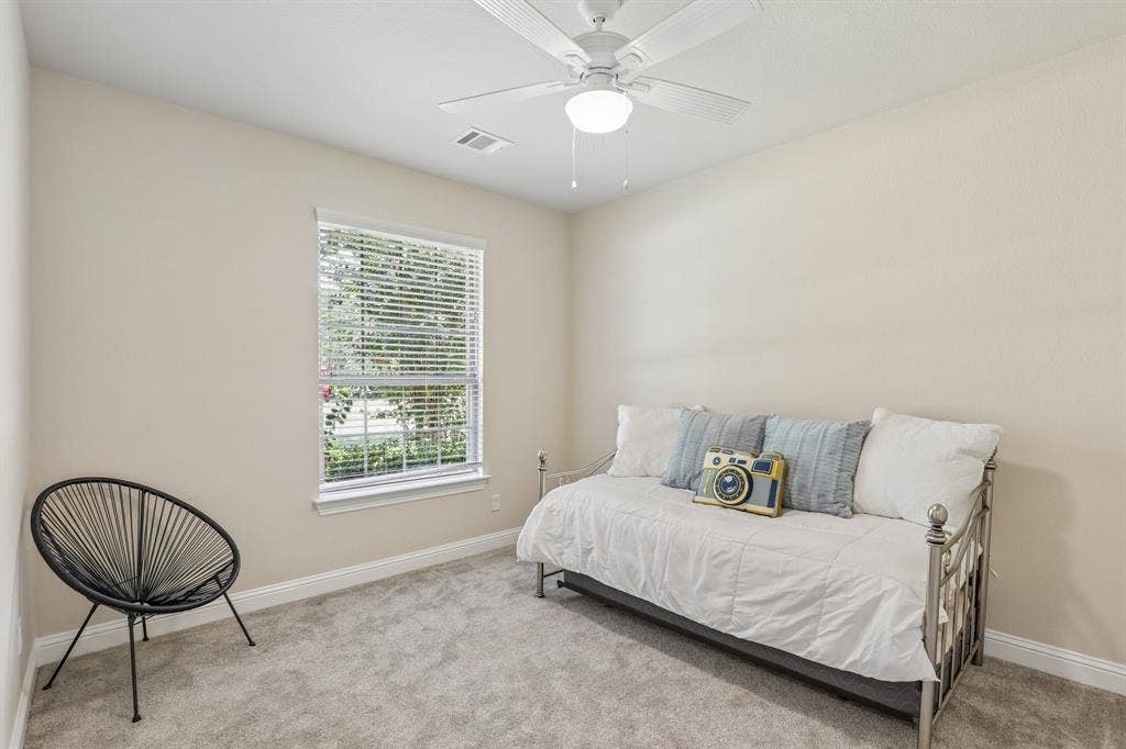 2810 Fossil Creek Drive, Midlothian, TX 76065 2810 Fossil Creek Drive, Midlothian, TX 76065