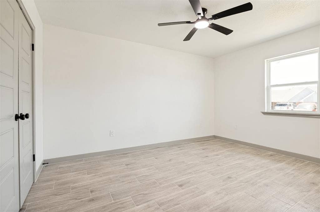 414 Dawson Circle, Grand Prairie, TX 75051 414 second bedroom