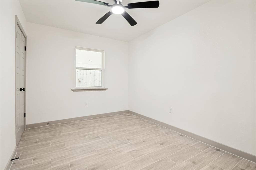 414 Dawson Circle, Grand Prairie, TX 75051 414 first bedroom