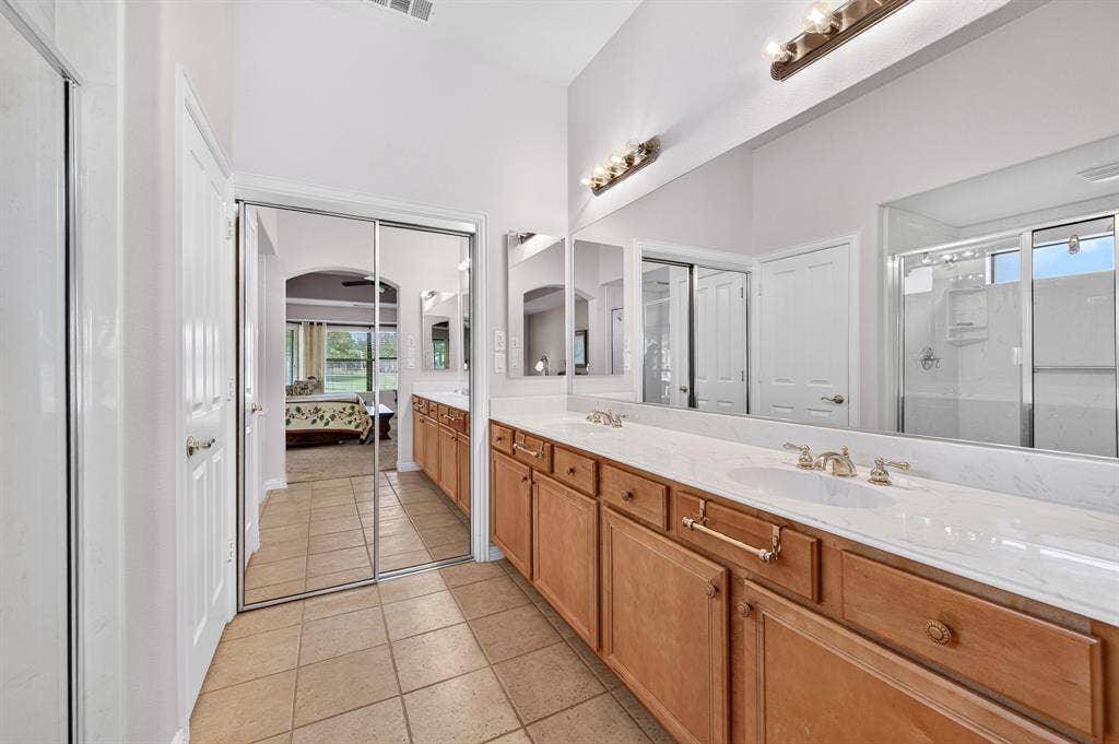 9905 Cypress Street, Denton, TX 76207 9905 Cypress Street, Denton, TX 76207