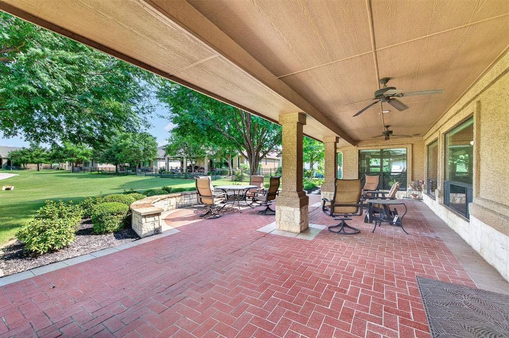 9905 Cypress Street, Denton, TX 76207 9905 Cypress Street, Denton, TX 76207