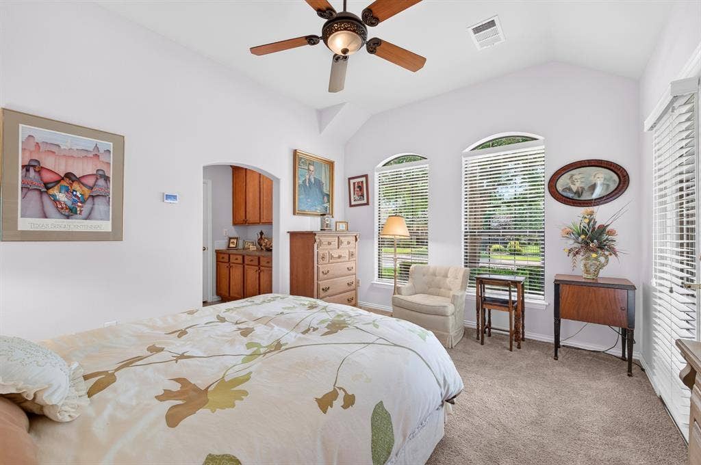 9905 Cypress Street, Denton, TX 76207 Casita