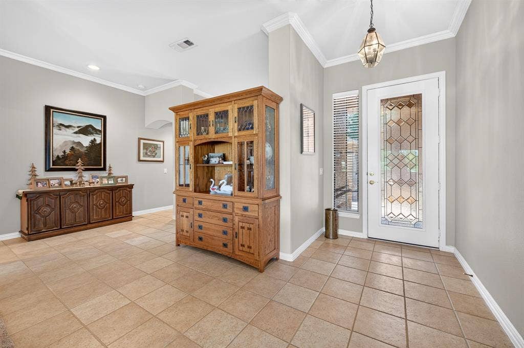 9905 Cypress Street, Denton, TX 76207 9905 Cypress Street, Denton, TX 76207