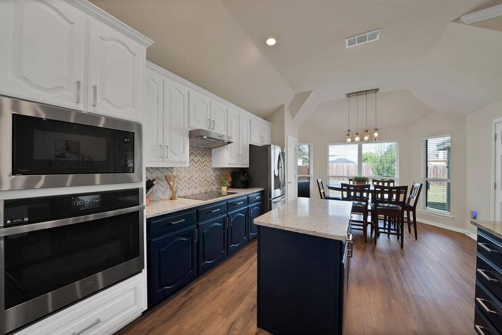 4677 Vespesian Lane, Grand Prairie, TX 75052 4677 Vespesian Lane, Grand Prairie, TX 75052