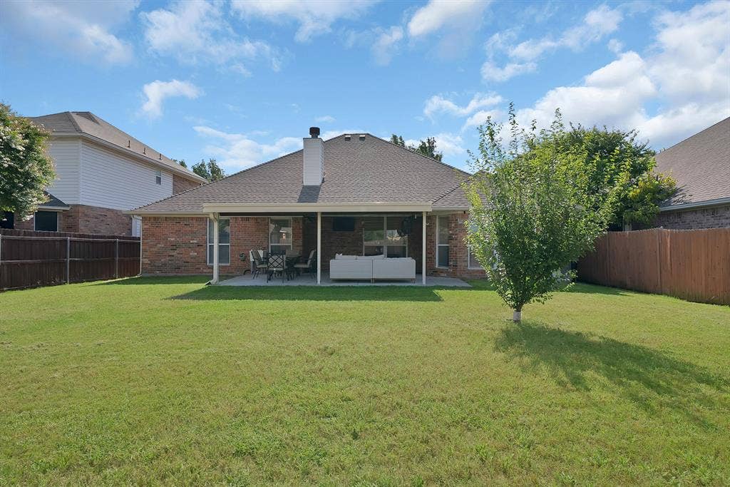 4677 Vespesian Lane, Grand Prairie, TX 75052 4677 Vespesian Lane, Grand Prairie, TX 75052