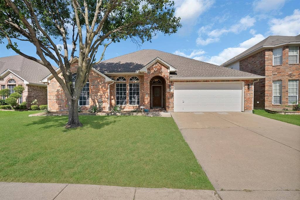 4677 Vespesian Lane, Grand Prairie, TX 75052 4677 Vespesian Lane, Grand Prairie, TX 75052